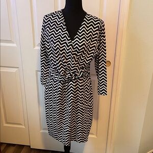 Talbots Monochrome Zigzag Long Sleeve Dress MP